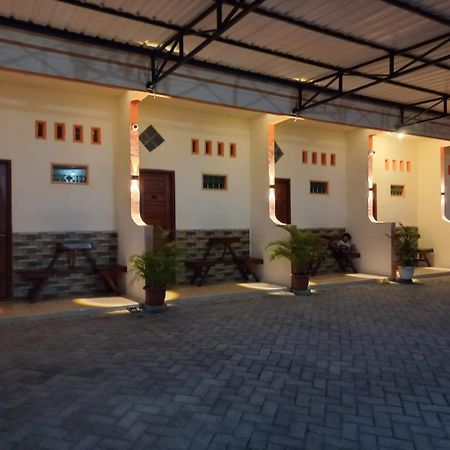 Angler Family Guest House Blitar Exteriér fotografie