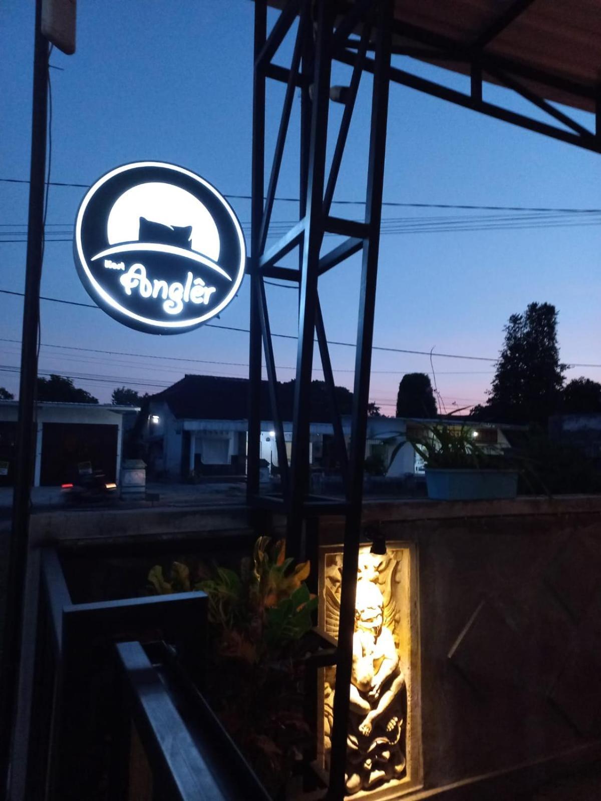 Angler Family Guest House Blitar Exteriér fotografie
